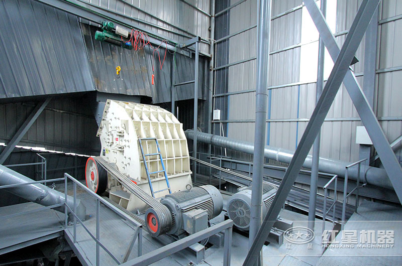 重錘式破碎機(jī)在砂石生產(chǎn)線中的應(yīng)用 重錘式破碎機(jī)在砂石生產(chǎn)線中的應(yīng)用